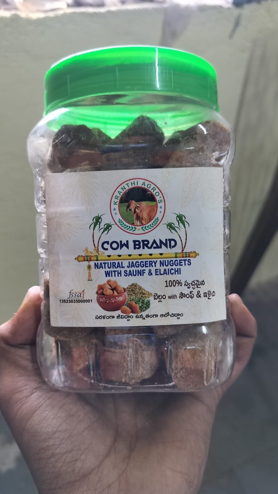 COW Natural Sounf & Elaichi Mix Jaggery 500G JAR